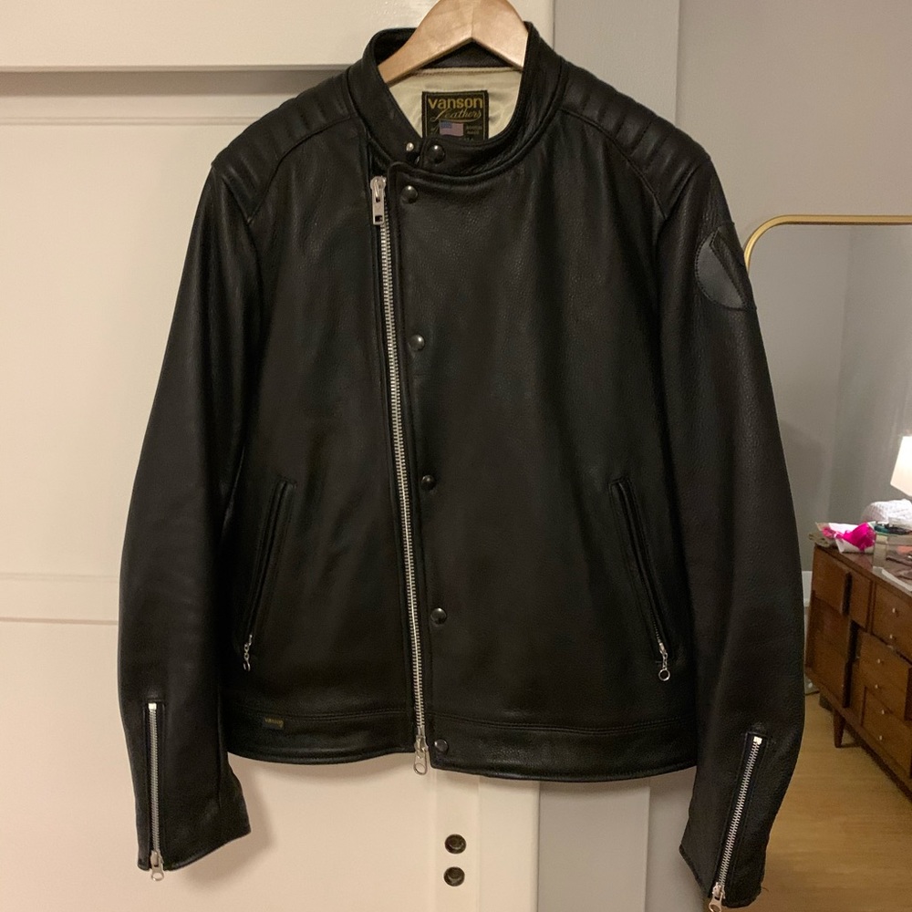 Vanson - Portland XL cafe racer leather jacket.